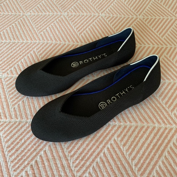 rothys round toe
